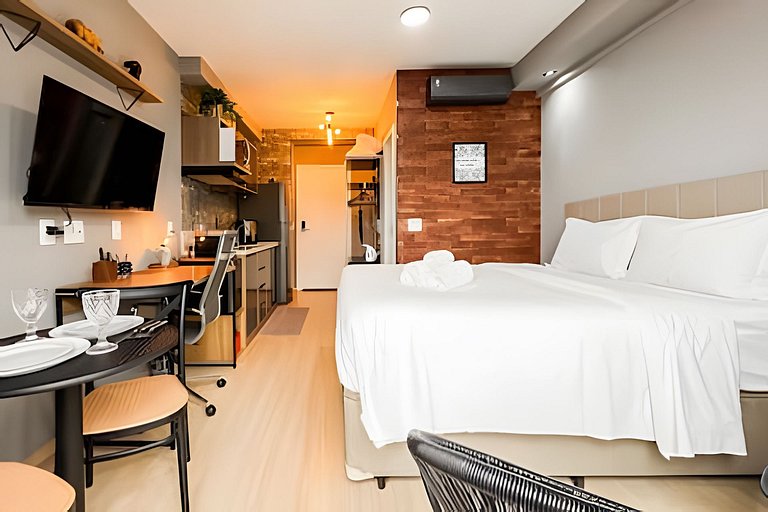 Apto LUXO 1 min Faria Lima | Metrô, Piscina, Wi-fi
