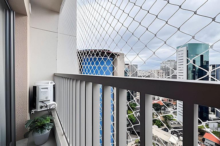 Apto LUXO 1 min Faria Lima | Metrô, Piscina, Wi-fi