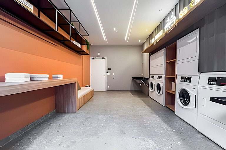 Apto LUXO 1 min Faria Lima | Metrô, Piscina, Wi-fi