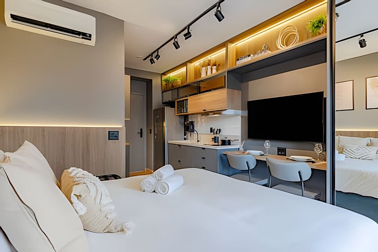 Lindo APTO LUXO a 1 min FARIA LIMA | Piscina, A/C