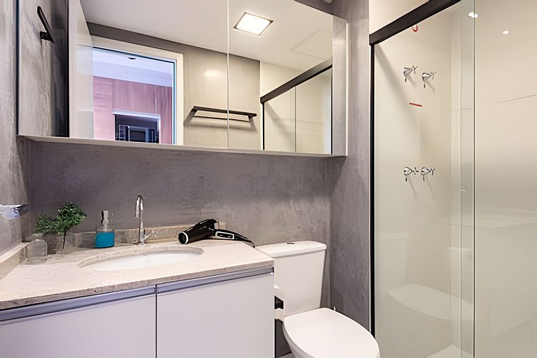 Apê Exclusivo Faria Lima | Metrô • Piscina • A/C