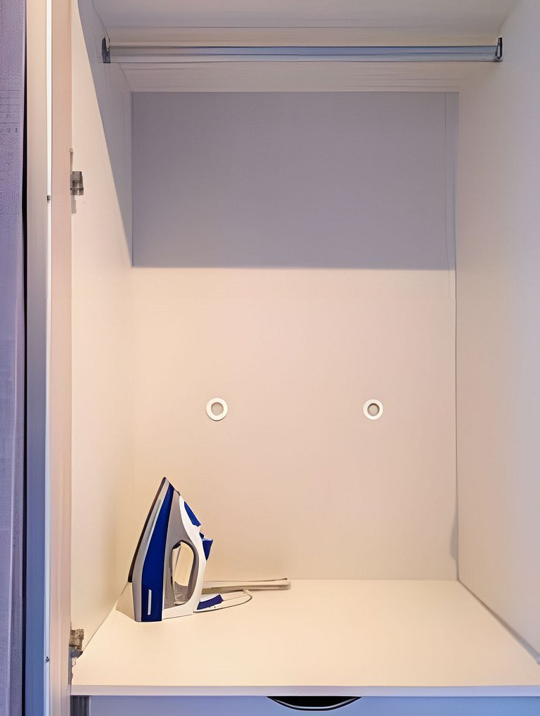 Apê Exclusivo Faria Lima | Metrô • Piscina • A/C