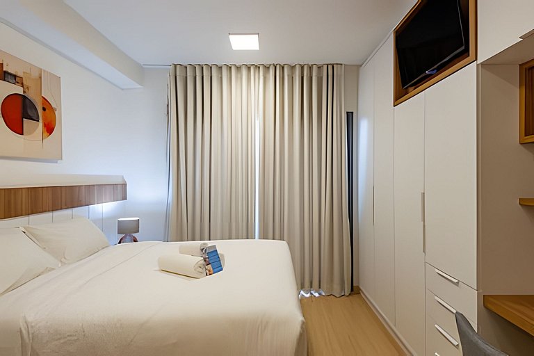 APTO Exclusivo Faria Lima | Metrô • Piscina • A/C
