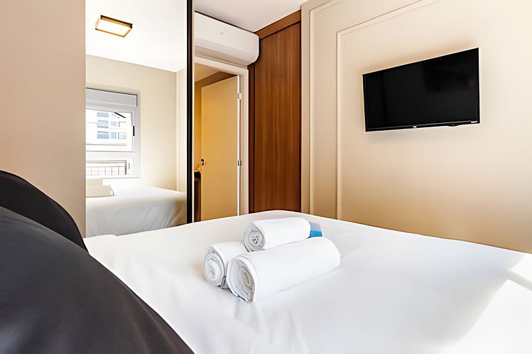 Apê 49m de LUXO em MOEMA | Jacuzzi, A/C e Wi-fi