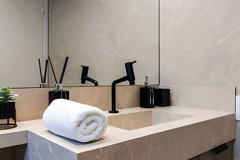 Apê 49m de LUXO em MOEMA | Jacuzzi, A/C e Wi-fi