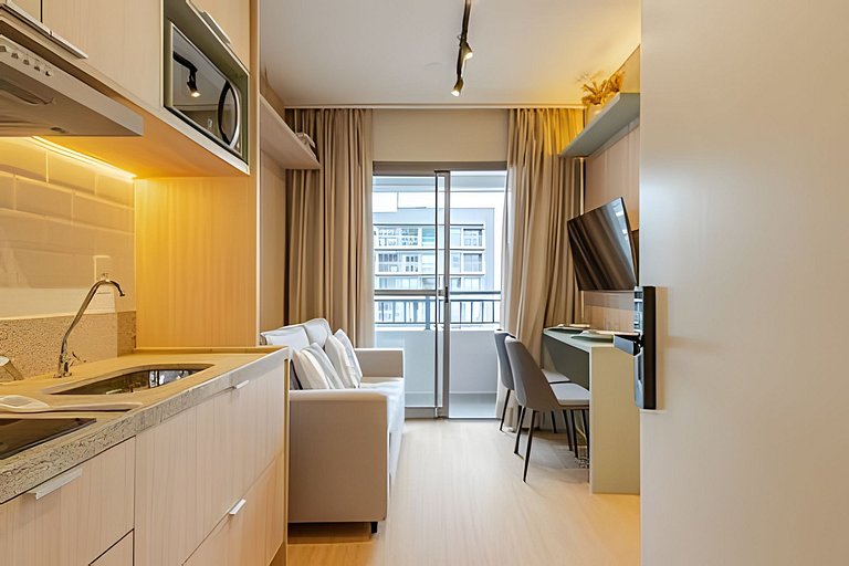 Apê 1 dorm Vila Nova | Andar Alto, Piscina e Wi-Fi