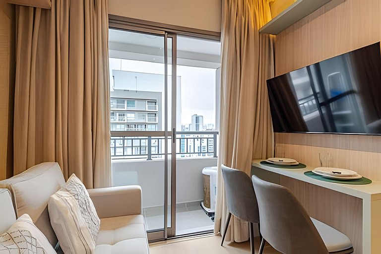 Apê 1 dorm Vila Nova | Andar Alto, Piscina e Wi-Fi