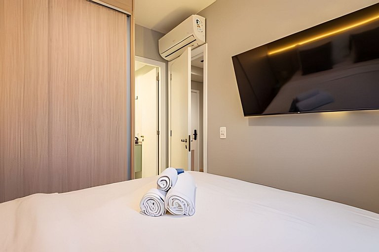 Apê 1 dorm Vila Nova | Andar Alto, Piscina e Wi-Fi