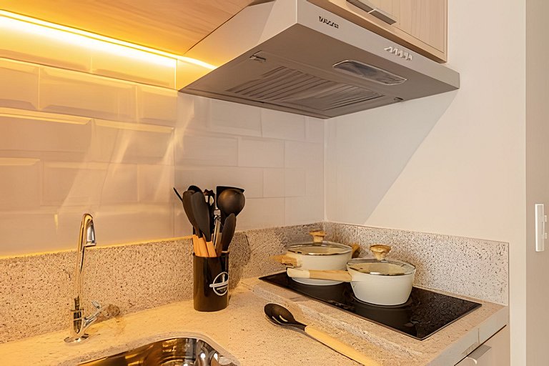 Apê LUXO Vila Nova | Andar Alto, Piscina e Wi-Fi