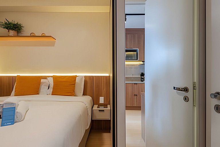 APTO Luxo C/ Vista Vila Nova | Piscina, Wi-fi, A/C