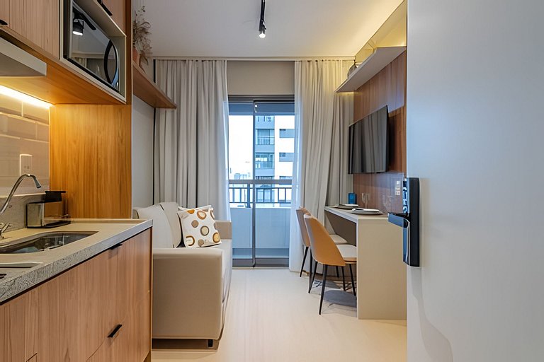 APTO Luxo C/ Vista Vila Nova | Piscina, Wi-fi, A/C