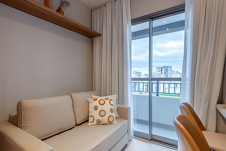 APTO Luxo C/ Vista Vila Nova | Piscina, Wi-fi, A/C