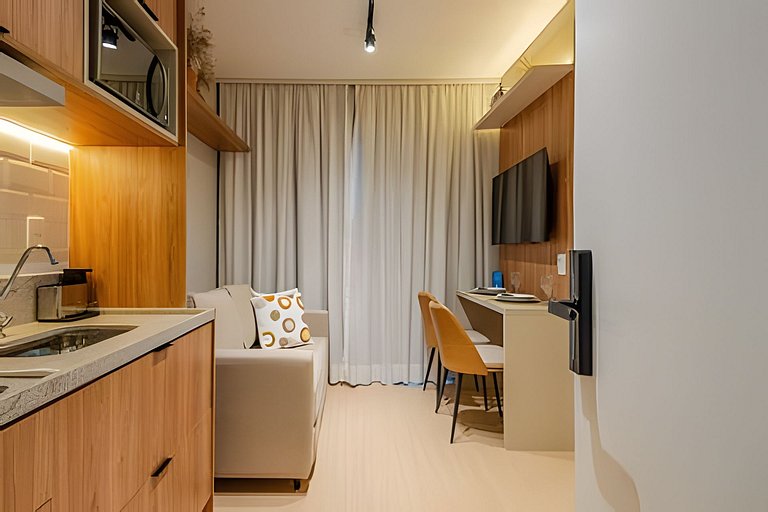 APTO Luxo C/ Vista Vila Nova | Piscina, Wi-fi, A/C