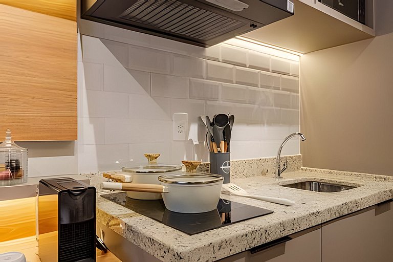 Studio LUXO a 6 min Ibirapuera | Metrô, A/C, Wi-fi